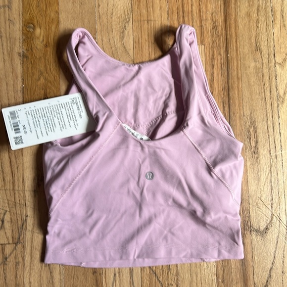 Brand knew with tags lululemon tank - Picture 2 of 2